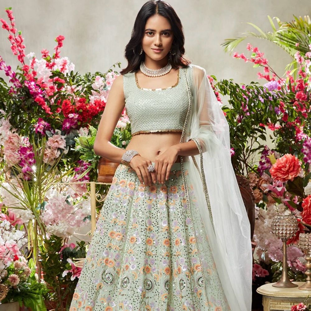 Elegant Mint Green Wedding Dress